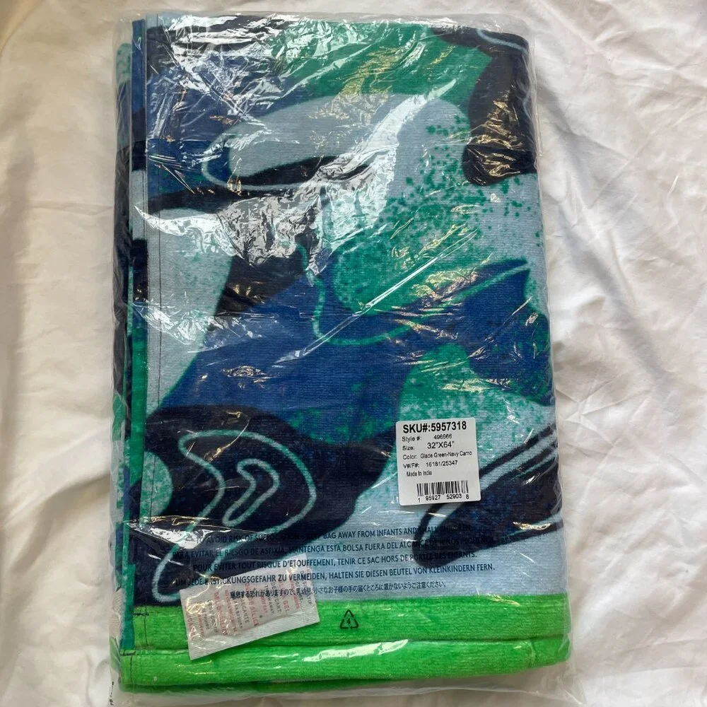 Lands' End Kids Printed Velour Beach Towel, NWT